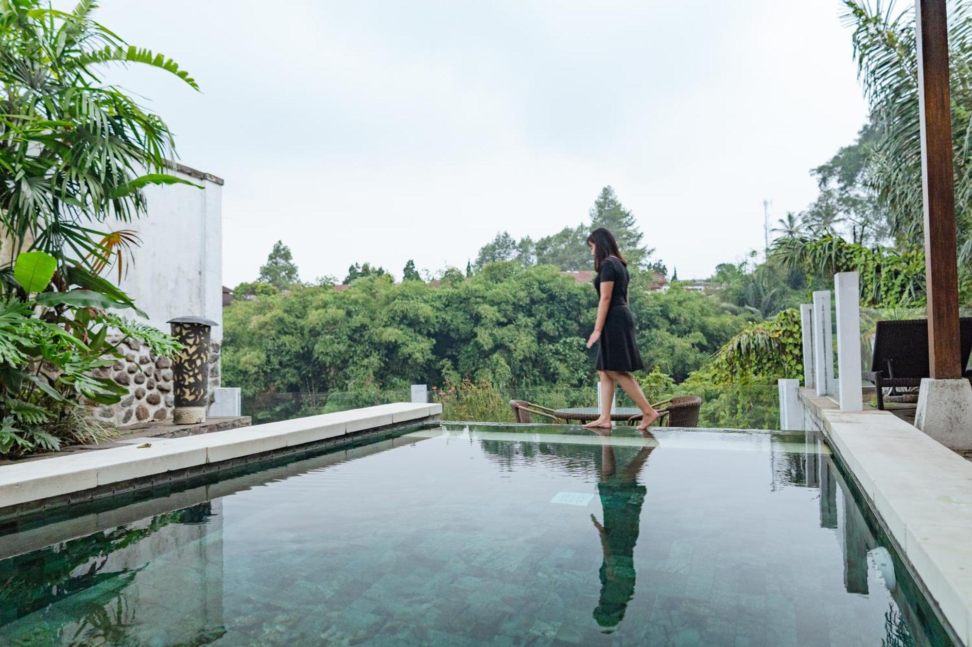 Novus Giri Resort & Spa Puncak Kültér fotó